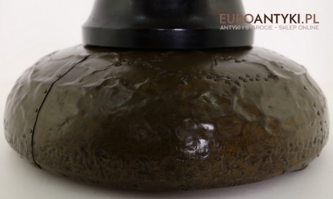 Masywny stolik vintage z imitacją marmuru – solidny, elegancki, ręcznie wykończony