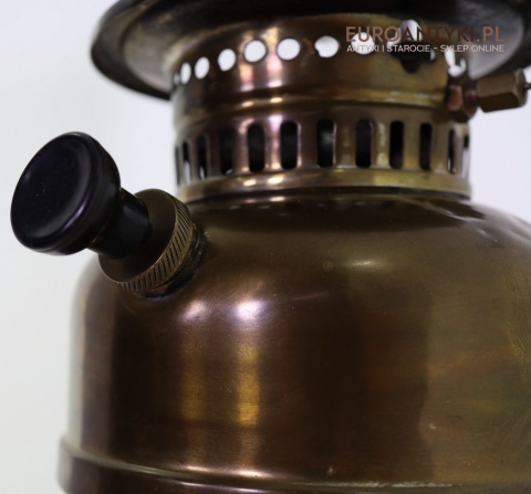 stylowa lampa ciśnieniowa z połowy XX wieku
