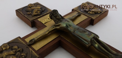 retro krzyż ścienny