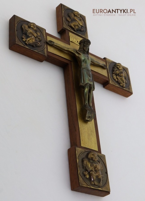 krzyż do kaplicy domowej