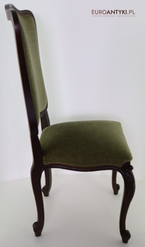 drewniane krzesła ludwik xv z ozdobnym oparciem