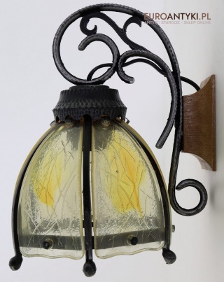 Stylowe kinkiety w klimacie karczmy – dekoracyjne oświetlenie rustykalne