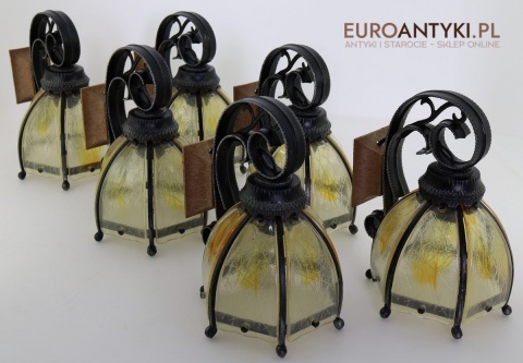 kinkiet w klimacie gospody