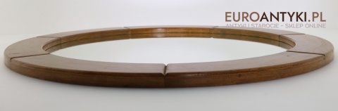 Stylowe lustro w masywnej ramie z litego drewna – klasyka w eleganckim wydaniu