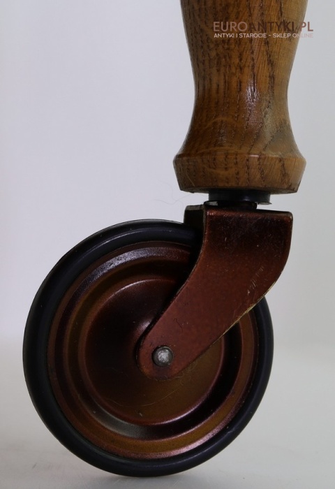 stoliczki pomocnicze retro