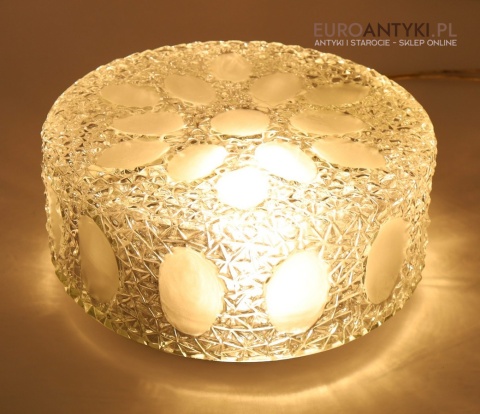 lampa sufitowa retro klimat