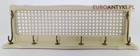 Wieszak drewniany z mosieżnymi hakami