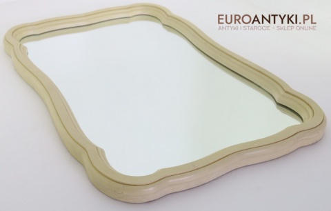 dekorwacyjne lustro kremowe