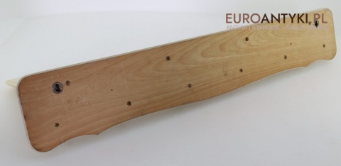 stary wieszak drewniany