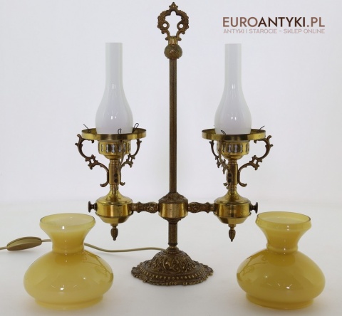 antyczna lampka na biurko