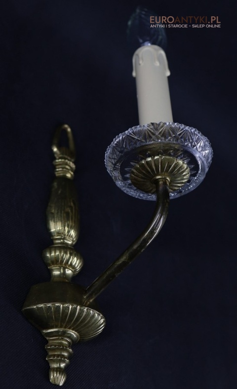 kinkiet z kryształowym talerzykiem