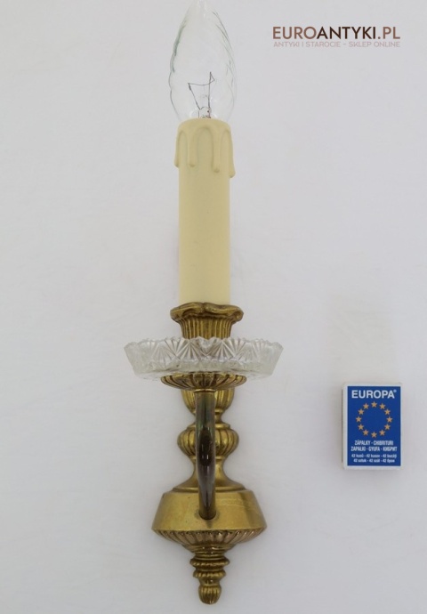 elegancki kinkiet z epoki