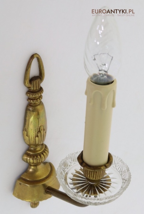 kinkiet w stylu neoklasycystycznym