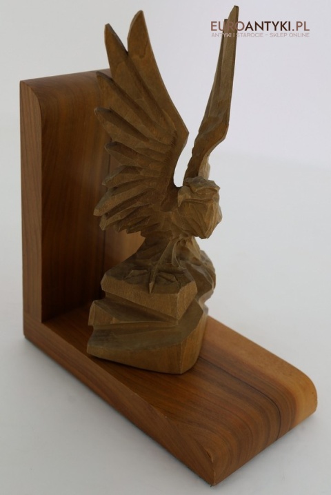 rustykalne podpórki biblioteczne