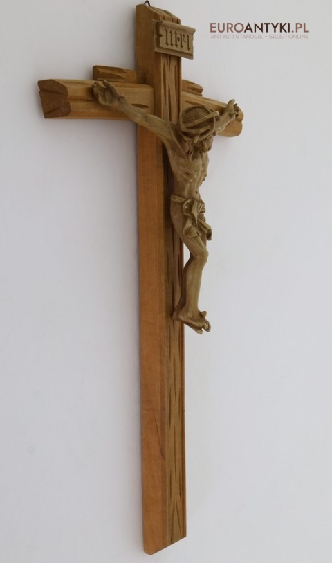 piękny drewniany krucyfiks antyczny