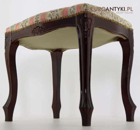 taboret ludwikowski na czterech nogach