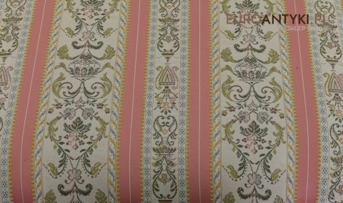 kolekcjonerski taboret retro z epoki