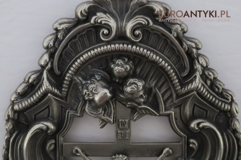 stylowe dewocjonalia vintage na wode święconą