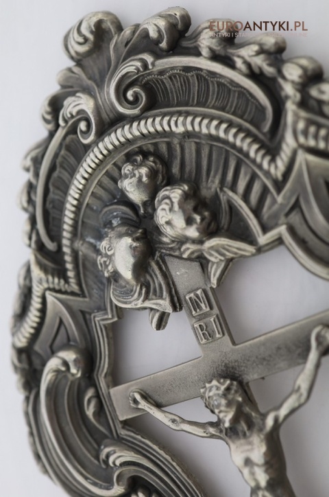 muzealne ścienne naczynie do wody święconej