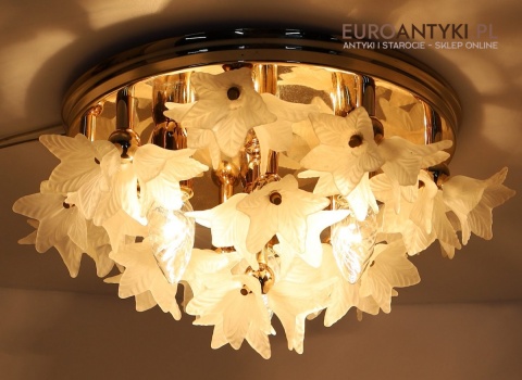 plafon sufitowy retro z grubymi kloszami