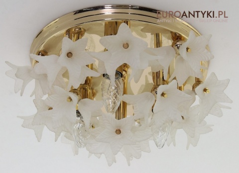 dekoracyjny plafon sufitowy z epoki