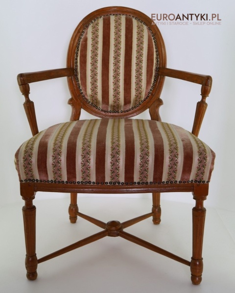 antyczny fotel ludwik 16 z drewna