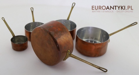 rustykalne miedziane garnki kuchenne retro