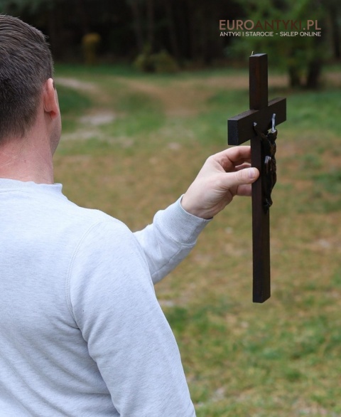 vintage klasyczny krzyż ścienny