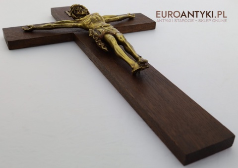 monumentalny krucyfiks antyczny