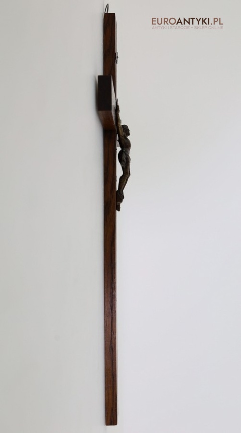 krzyż dębowy z czasów przedwojennych