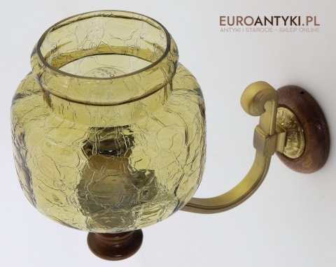 stylowy kinkiet ścienny z epoki