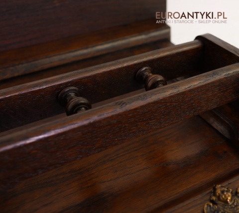 antyk drewniany wieszak z ozdobną półką