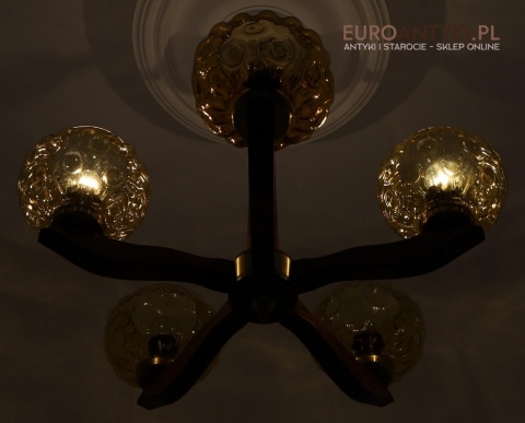 antyczny żyrandol rustykalny bursztynowe szkło