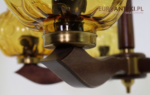 piękny żyrandol sufitowy rustykalny