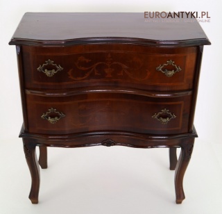 Mała komoda antyczna z intarsjami – stylowa szafka vintage z dwoma szufladkami