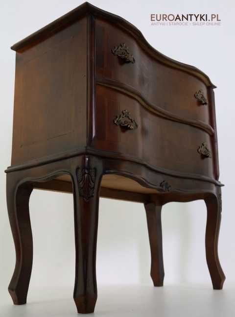 mała komoda vintage do salonu