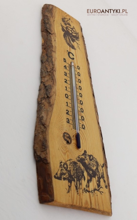 termometr retro na desce z korą