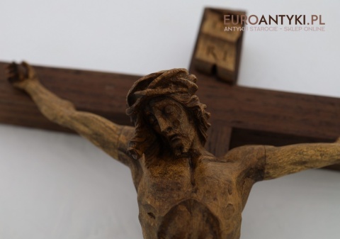 stary krzyż kolekcjonerski z jezusem