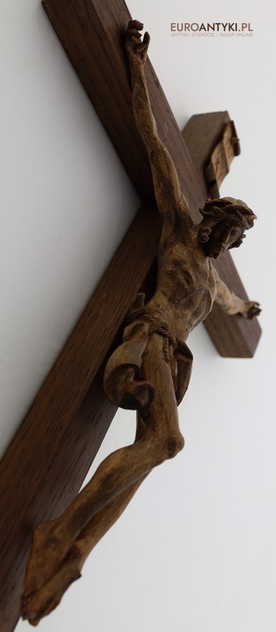 artystyczny krzyż retro z lat 30