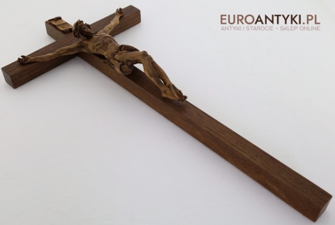 antyk ręcznie rzeźbiony krzyż z drewna