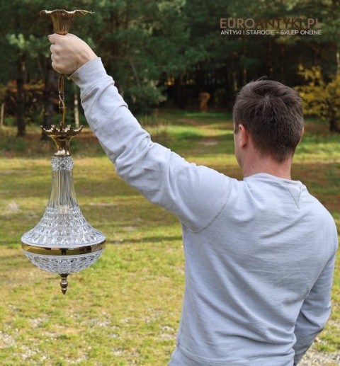 lampa pałacowa z mosiądzu i kryształu