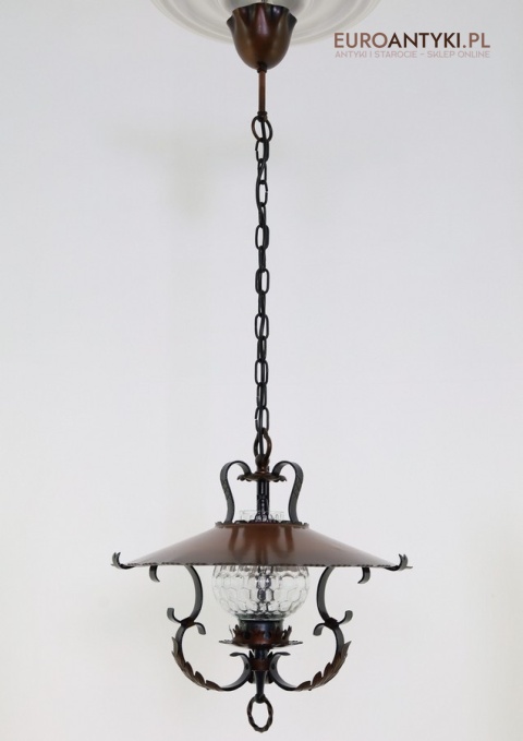 lampa sufitowa retro zawieszana z epoki