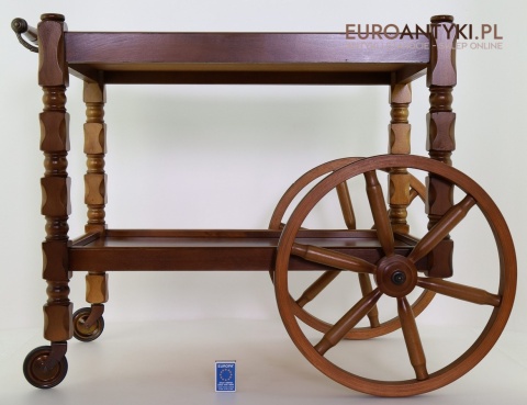 antyczny barek rustykalny z epoki