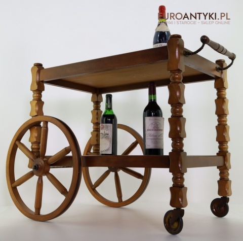 elegancki barek retro na alkohol