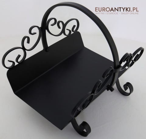 metalowy rustykalny stojak na drewno retro