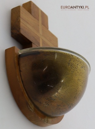 Stare naczynie liturgiczne z epoki – drewno i mosiądz, styl rustykalny