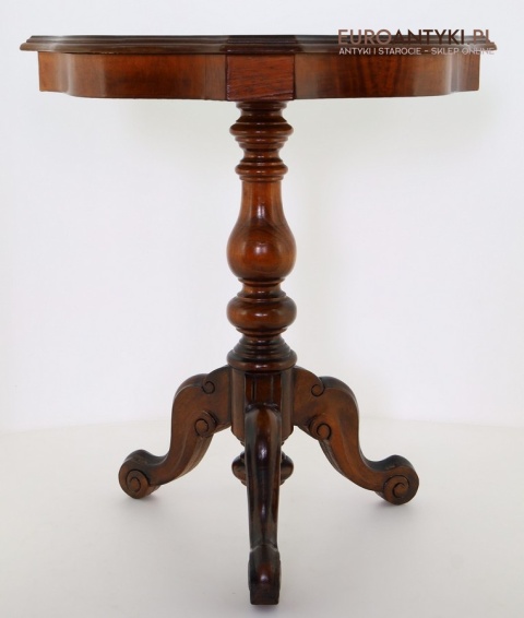 stolik kawowy ludwikowski z intarsjami