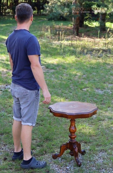 stolik okrągły ludwikowski połowa xx wieku