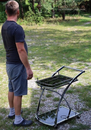 Stylowy barek retro modernistyczny – Mid-Century + Space Age