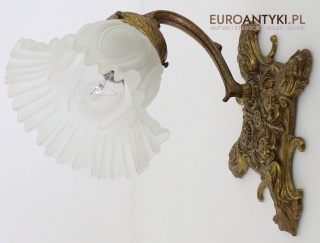 Stylowy kinkiet neorokokowy z epoki – mosiądz i szkło vintage